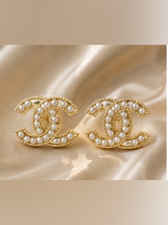 The Unbranded Brand Jewelry - Gold Tone Pearl & Crystal CC Style Stud Earrings